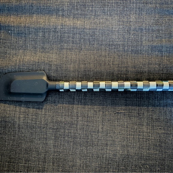 items around the house…kitchen - Picture 10 of 13